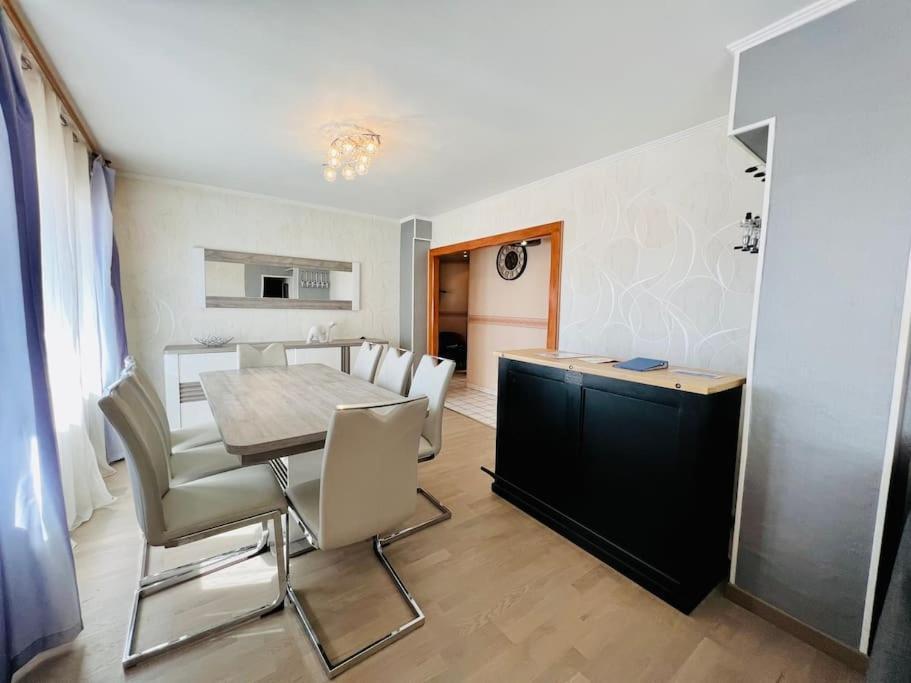 דיז'ון L'Amicale : 80 M², 6 Prs, 3 Ch, Centre Ville מראה חיצוני תמונה