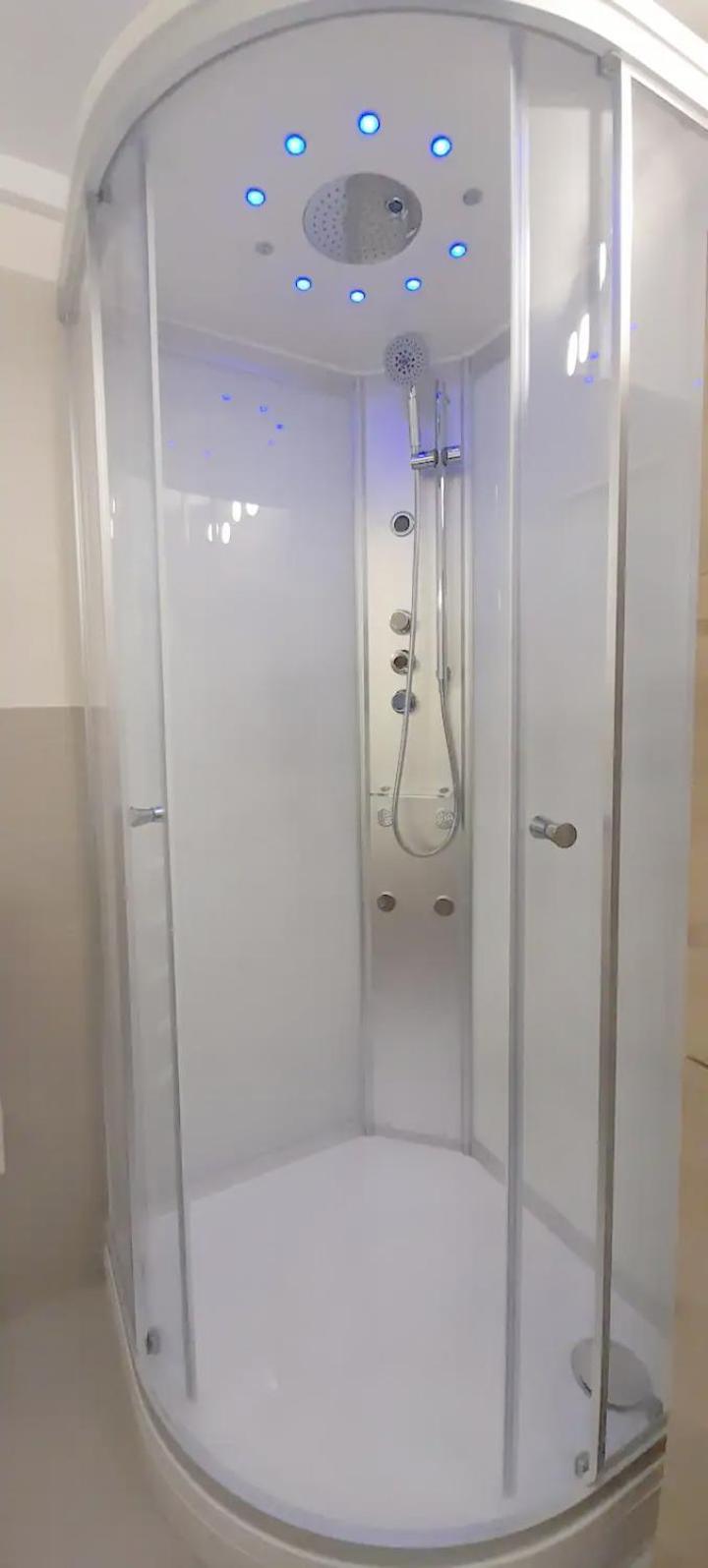 דיז'ון L'Amicale : 80 M², 6 Prs, 3 Ch, Centre Ville מראה חיצוני תמונה